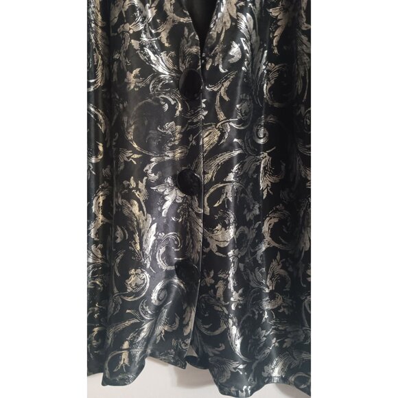 Studio C Satin XL Black Silver Vintage Party Event Flowy Paisley Button Top - Picture 2 of 5